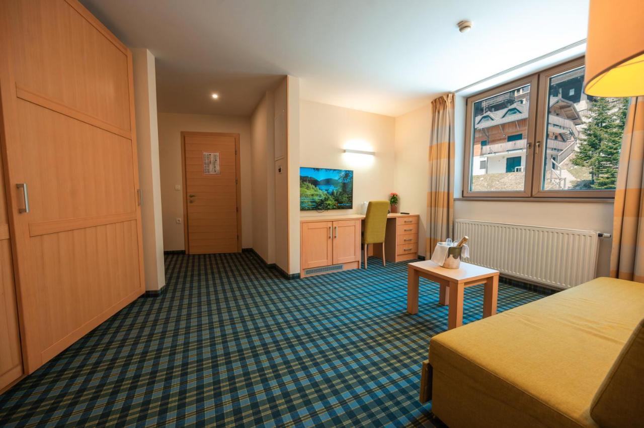 Wellness Hotel Montis Мозирє Екстер'єр фото