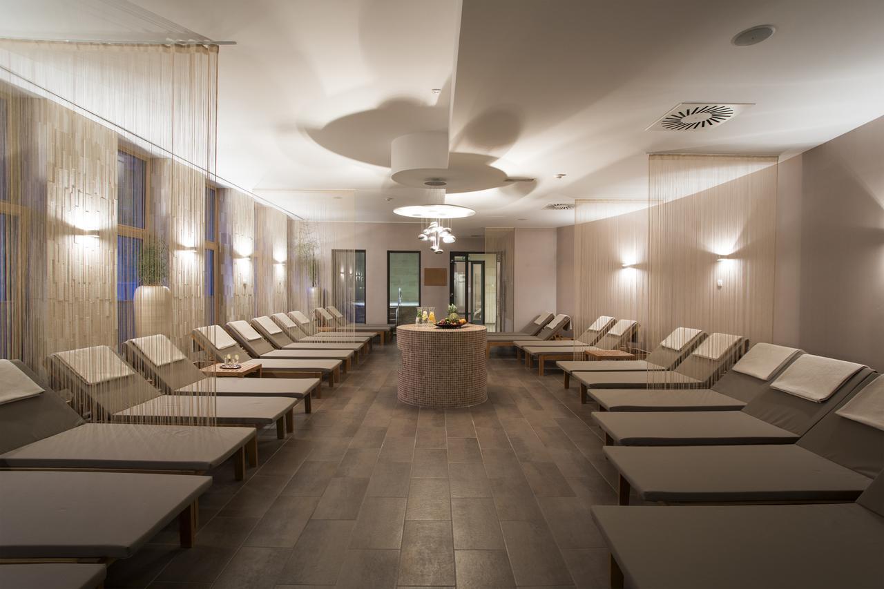 Wellness Hotel Montis Мозирє Екстер'єр фото