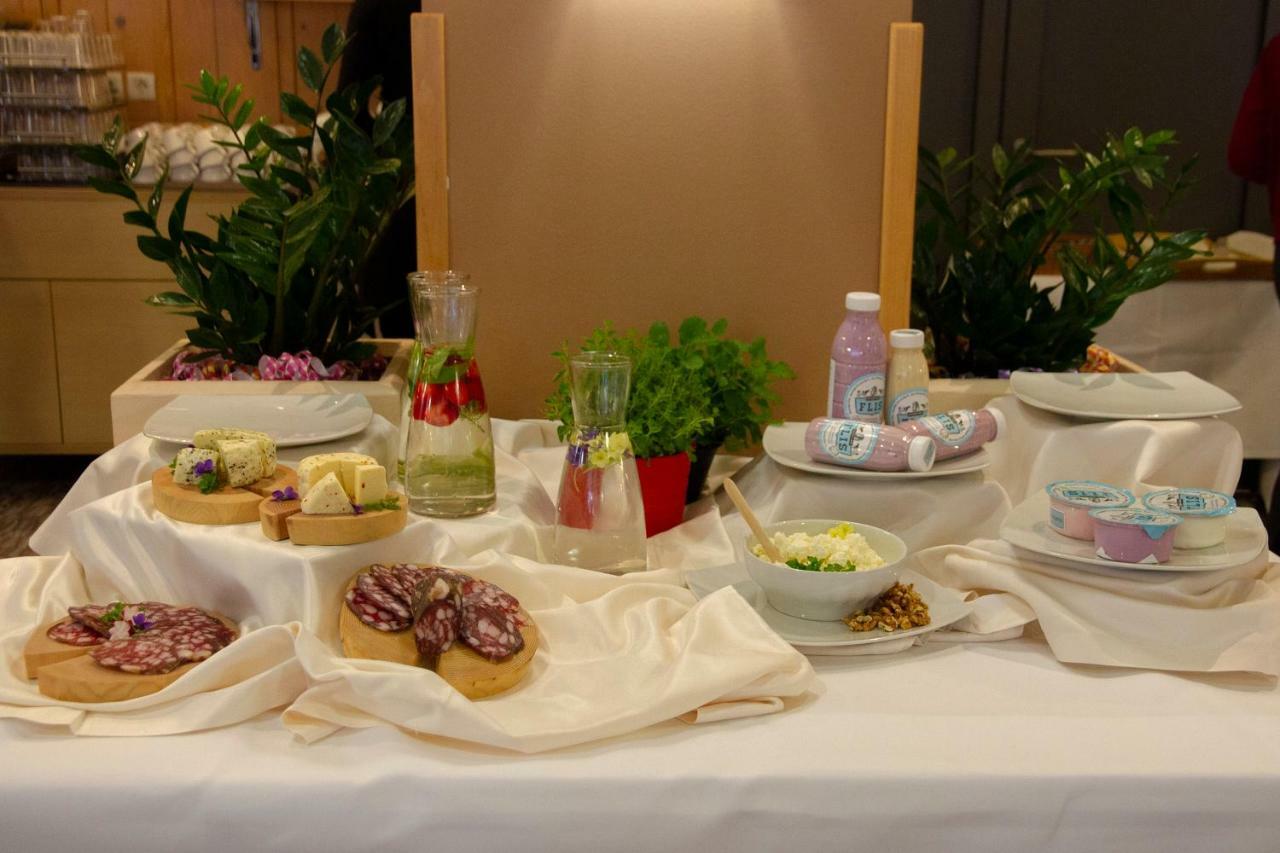 Wellness Hotel Montis Мозирє Екстер'єр фото