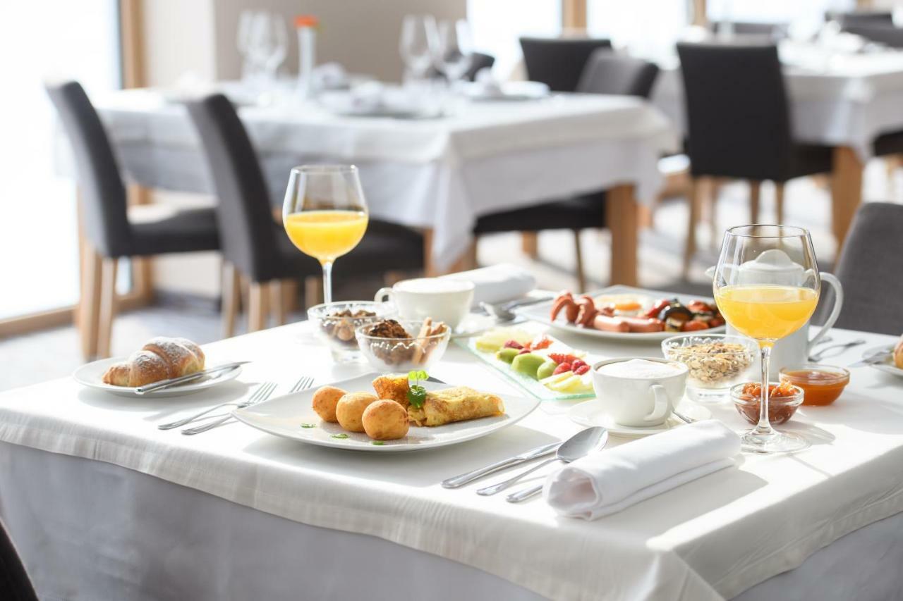 Wellness Hotel Montis Мозирє Екстер'єр фото